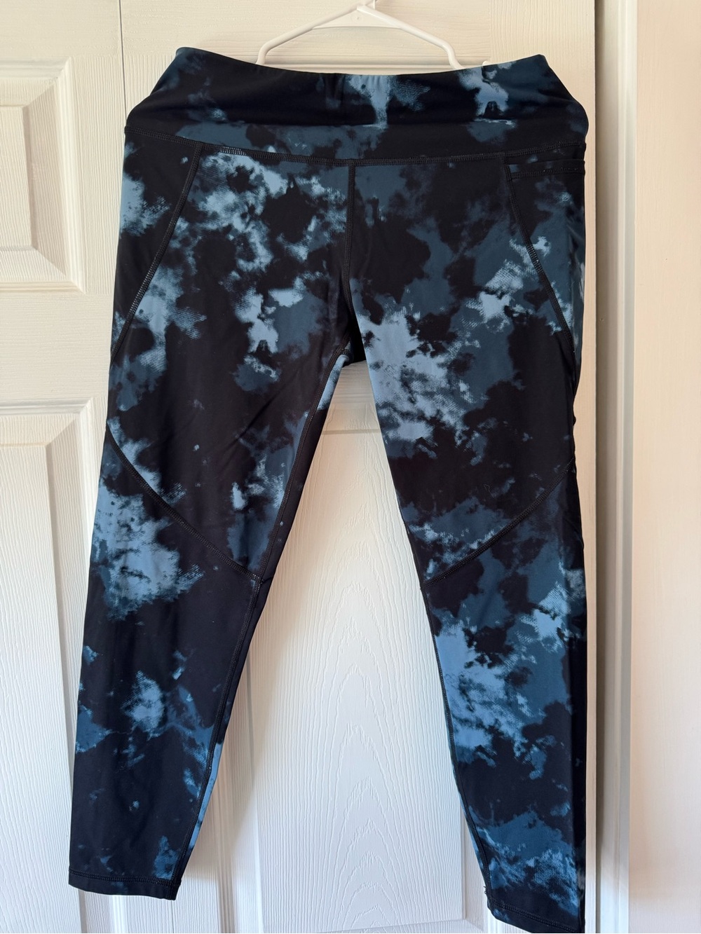 Sweaty Betty Power 7/8 Crop Blue Black Tie-Dye Leggings